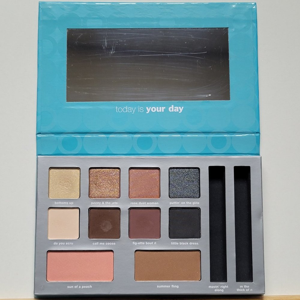 Bliss YOU SHADE MY DAY Face Palette